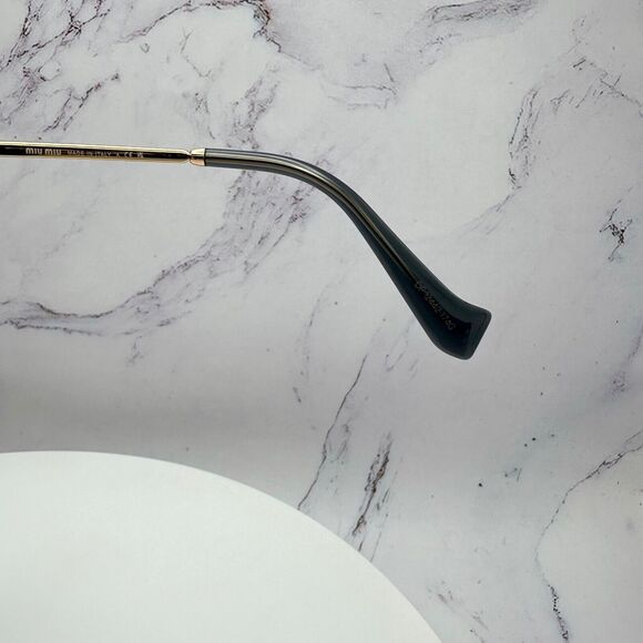 New MIU MIU Sunglasses - Picture 8 of 16